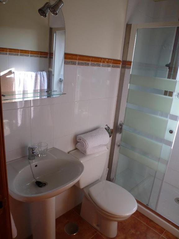 Apartamentos La Fuente De Enmedio Suances Quarto foto